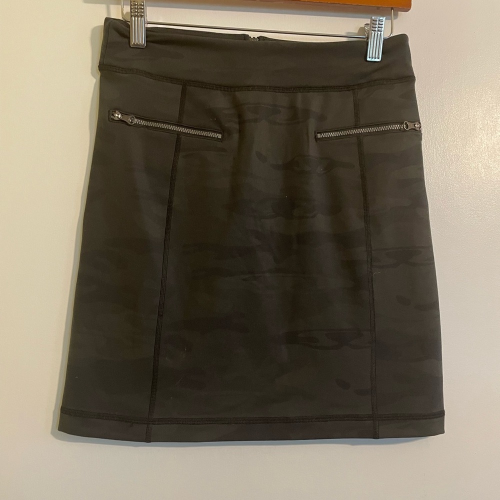 lululemon skirt 6